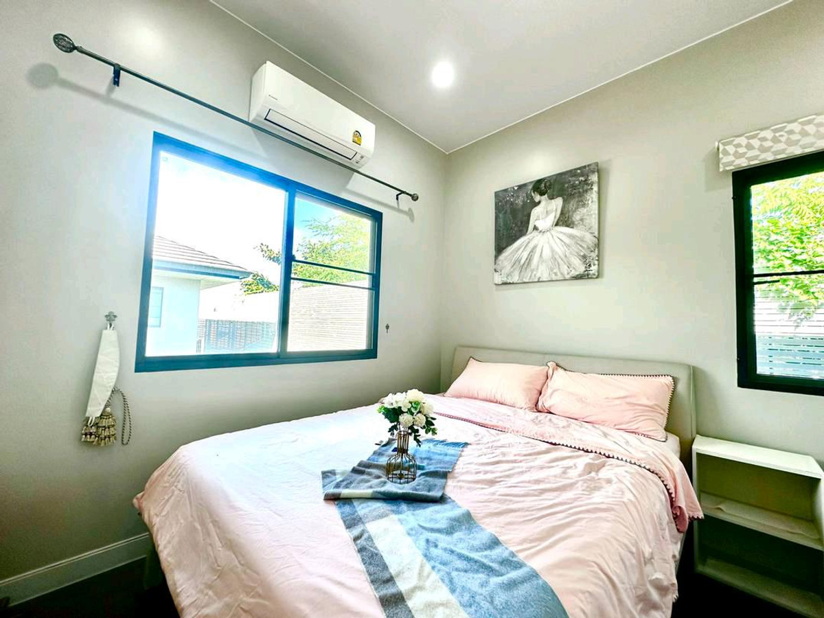 For RentHousePattanakan, Srinakarin : 🍒Single house for rent, Setthasiri Krungthep Kreetha Phase 2, very new, can travel 2 routes, Ramkhamhaeng and Kreetha Tad Mai.