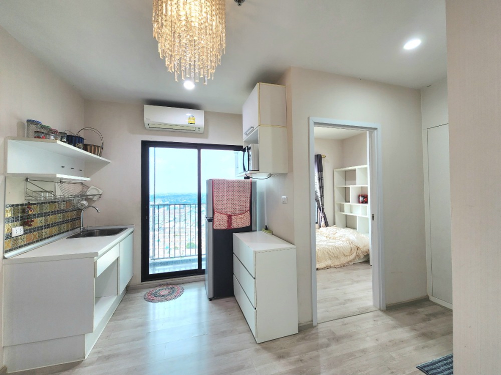 For RentCondoNonthaburi, Bang Yai, Bangbuathong : Reduced price, condition as shown in the picture. North direction**Vacant room. Beautiful and luxurious. Picture from the actual room** For rent, Plum Condo Central Station++with washing machine and bathroom glass partition++4 air conditioners