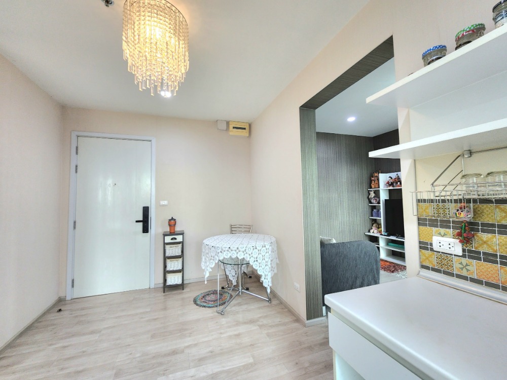 For RentCondoNonthaburi, Bang Yai, Bangbuathong : Reduced price, condition as shown in the picture. North direction**Vacant room. Beautiful and luxurious. Picture from the actual room** For rent, Plum Condo Central Station++with washing machine and bathroom glass partition++4 air conditioners