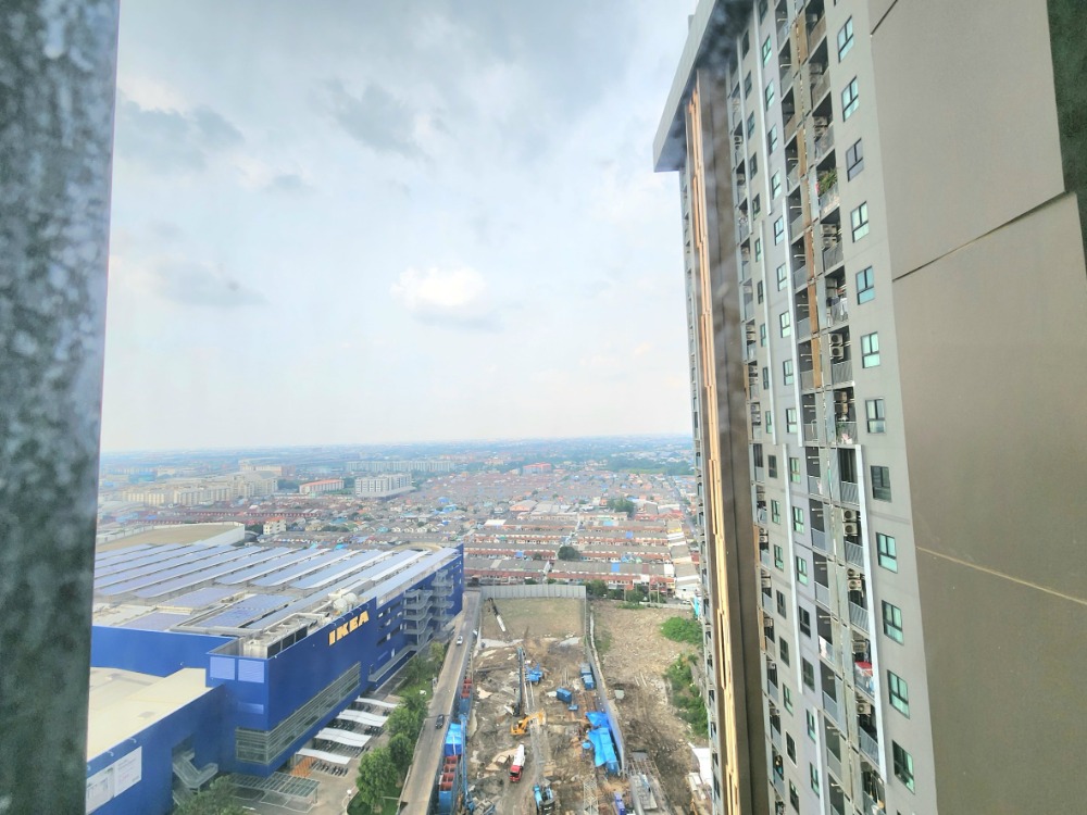 For RentCondoNonthaburi, Bang Yai, Bangbuathong : Reduced price, condition as shown in the picture. North direction**Vacant room. Beautiful and luxurious. Picture from the actual room** For rent, Plum Condo Central Station++with washing machine and bathroom glass partition++4 air conditioners