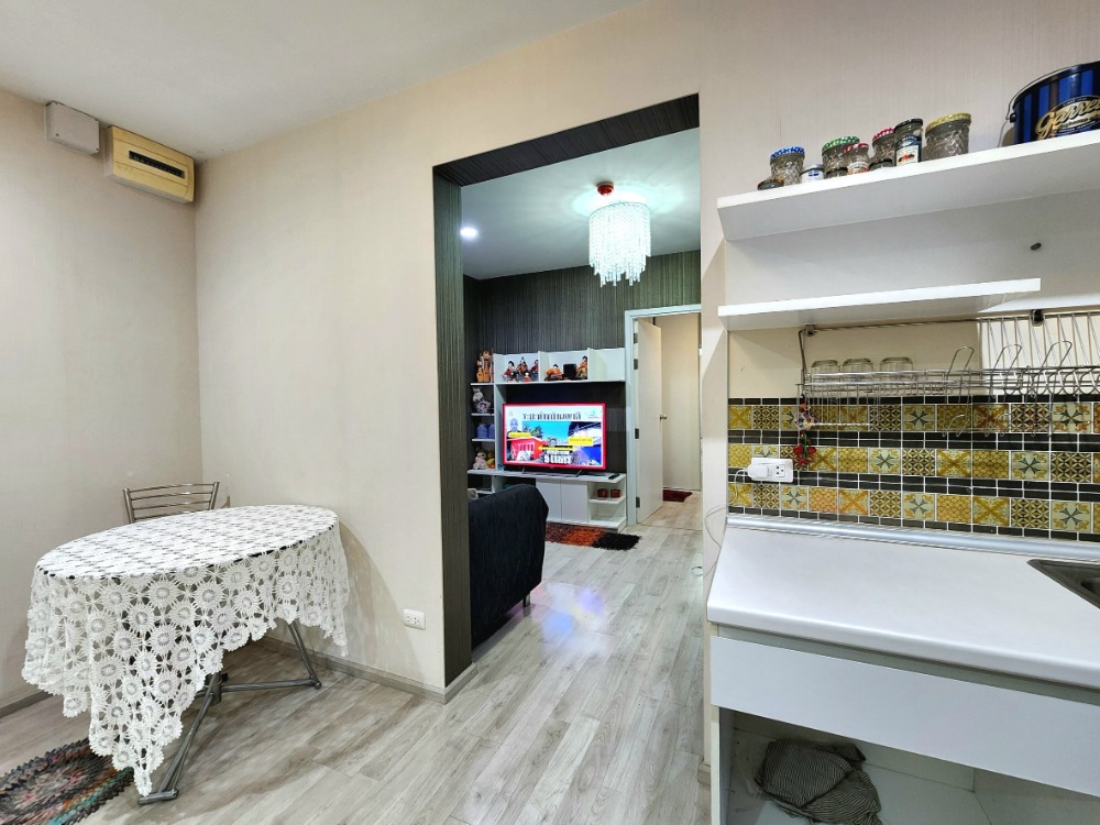 For RentCondoNonthaburi, Bang Yai, Bangbuathong : Reduced price, condition as shown in the picture. North direction**Vacant room. Beautiful and luxurious. Picture from the actual room** For rent, Plum Condo Central Station++with washing machine and bathroom glass partition++4 air conditioners