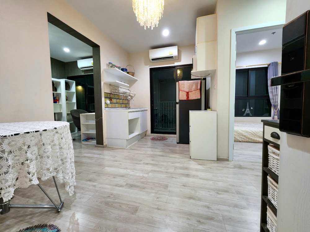 For RentCondoNonthaburi, Bang Yai, Bangbuathong : Reduced price, condition as shown in the picture. North direction**Vacant room. Beautiful and luxurious. Picture from the actual room** For rent, Plum Condo Central Station++with washing machine and bathroom glass partition++4 air conditioners