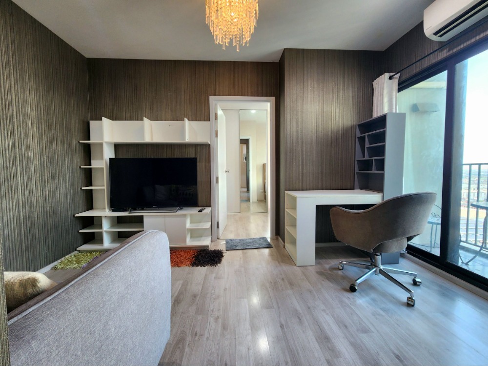 For RentCondoNonthaburi, Bang Yai, Bangbuathong : Reduced price, condition as shown in the picture. North direction**Vacant room. Beautiful and luxurious. Picture from the actual room** For rent, Plum Condo Central Station++with washing machine and bathroom glass partition++4 air conditioners