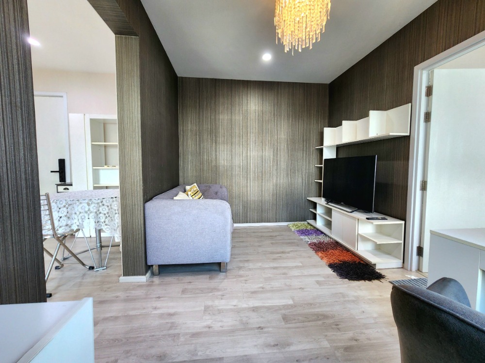 For RentCondoNonthaburi, Bang Yai, Bangbuathong : Reduced price, condition as shown in the picture. North direction**Vacant room. Beautiful and luxurious. Picture from the actual room** For rent, Plum Condo Central Station++with washing machine and bathroom glass partition++4 air conditioners