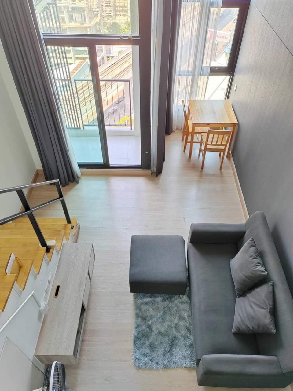 ให้เช่าคอนโดรัตนาธิเบศร์ สนามบินน้ำ พระนั่งเกล้า : Knightsbridge Duplex Tiwanon #ห้องใหญ่ห้อง Duplex ฝ้าสูงโปร่ง สบายห้องใหญ่ กว้าง 38 ตร.ม.80เมตรจาก MRT สีม่วง สถานีกระทรวงสาธารณสุขคอนโดห้อง Duplex สุดฮิตฝั่งติวานนท์สัญญาขั้นต่ำ 1ปี ปล่อยเช่าเพียง 13,500 บาทใครหาอยู่รีบเลยน๊า ห้องดูเพล็กที่นี่ไปไวมากๆค่ะ
