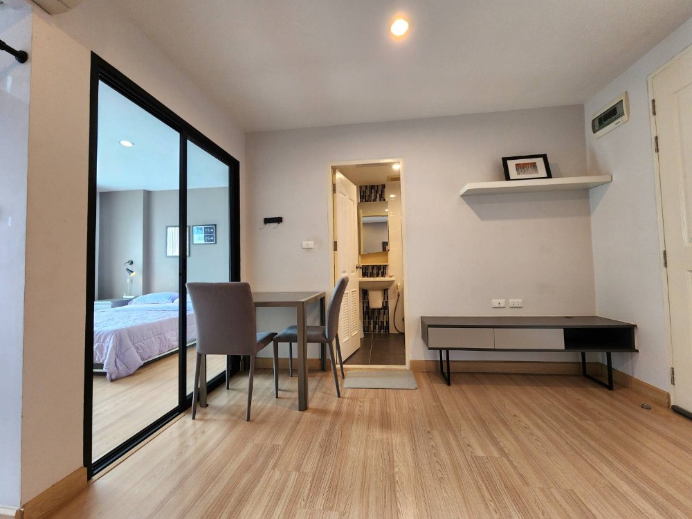 For RentCondoBangna, Bearing, Lasalle : **The room is empty. The decorated room is very beautiful. nice to stay Top floor ** Condo for rent, The Niche Mono Bangna project (The Niche Mono Bangna), only 910 from MRT Si Iam SN431.25