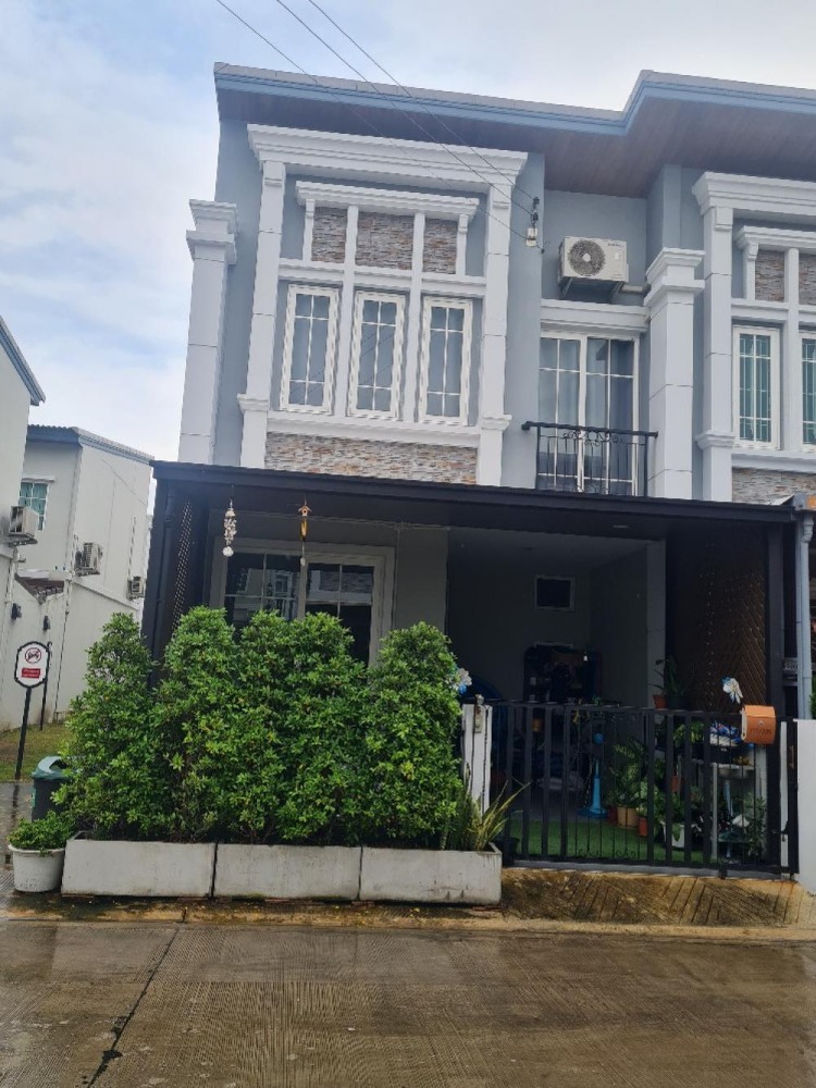 For SaleTownhomeSamut Prakan,Samrong : Golden Town Sukhumvit - Bearing Station / 4 Bedrooms (Sale), Golden Town Sukhumvit - Bearing Station / 4 Bedrooms (SALE) CJ119