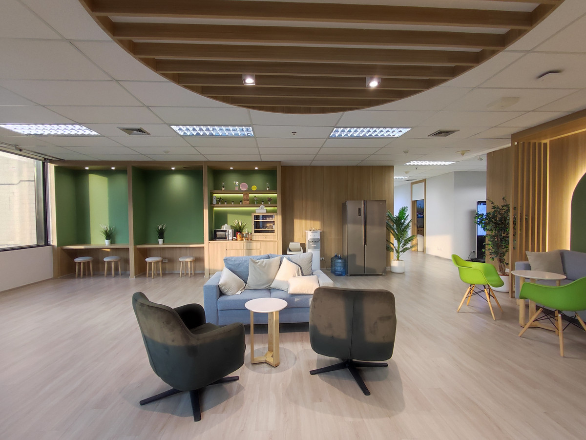 For RentOfficeSukhumvit, Asoke, Thonglor : For Rent Serviced Office Phromphong Emporium Tower Phromphong Office Building Fully-Furnished Starting for 1 - 100 Workstations (Rental Price starting from 10,000 THB/month) closed to BTS Phrom Phong, Sukhumvit, Wattana, Klongtoey, Thonglor, Asoke