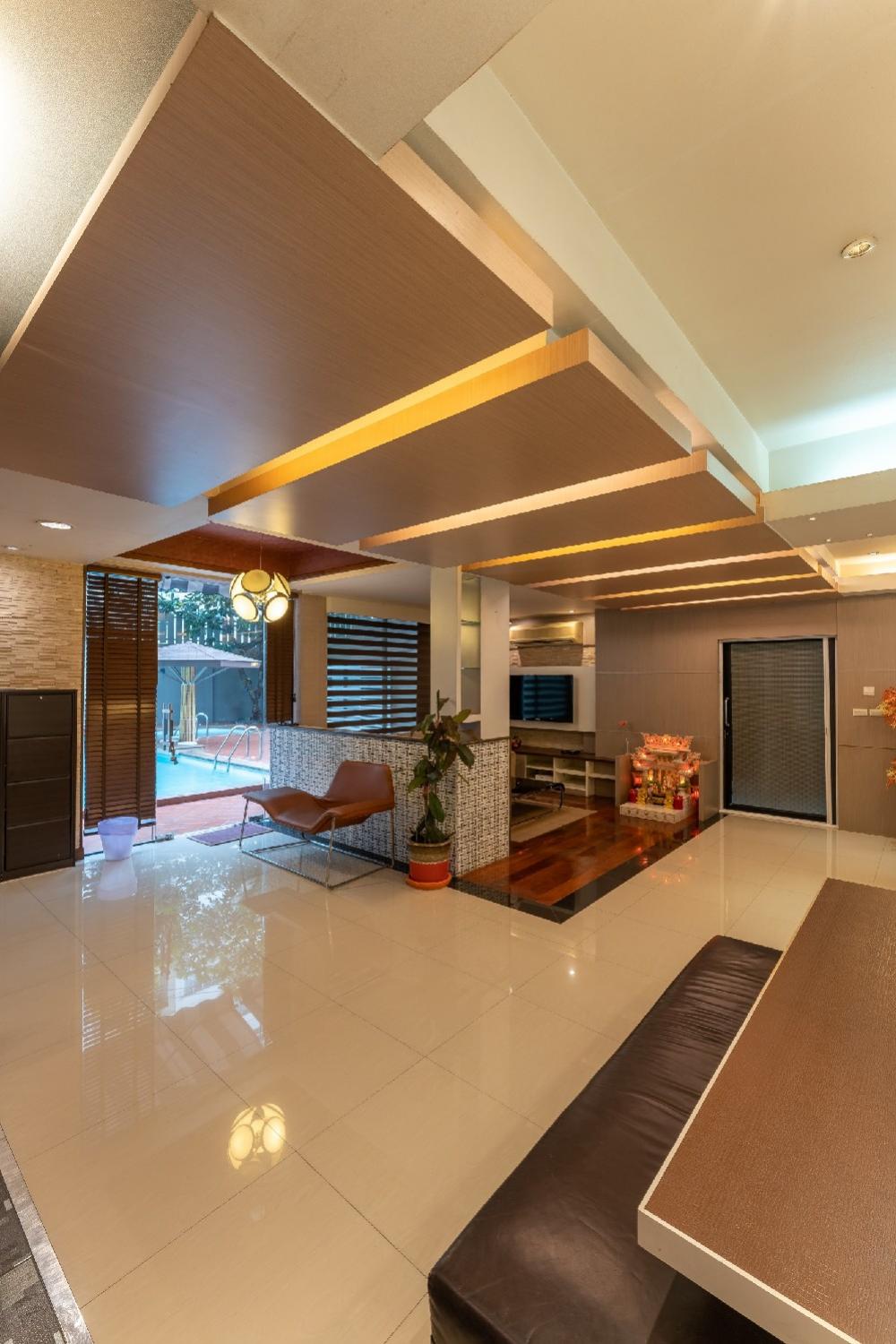 For SaleTownhomePattanakan, Srinakarin : House for sale, Noble Cube Phatthanakan, the only single house, rare item, 4 floors with swimming pool.