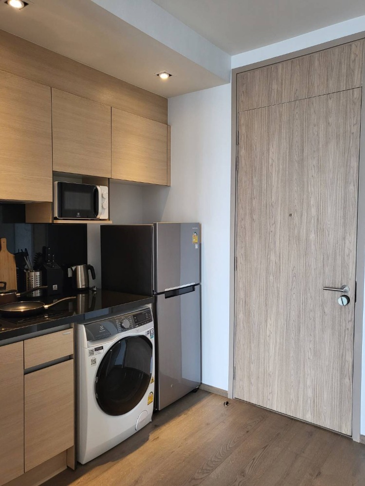 ให้เช่าคอนโดสุขุมวิท อโศก ทองหล่อ : ✅ให้เช่าคอนโด Park24, Park Origin Phrom Phong, ใกล้ BTS พร้อมพงษ์ Studio room.🔥ฟรี Wi-Fi🔥ห้องตกแต่งสวยเฟอร์นิเจอร์ครบ พร้อมเข้าอยู่ ✅