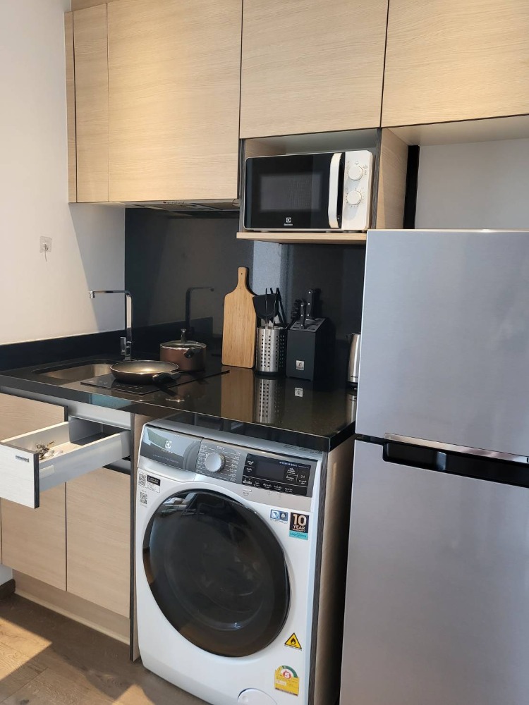 ให้เช่าคอนโดสุขุมวิท อโศก ทองหล่อ : ✅ให้เช่าคอนโด Park24, Park Origin Phrom Phong, ใกล้ BTS พร้อมพงษ์ Studio room.🔥ฟรี Wi-Fi🔥ห้องตกแต่งสวยเฟอร์นิเจอร์ครบ พร้อมเข้าอยู่ ✅