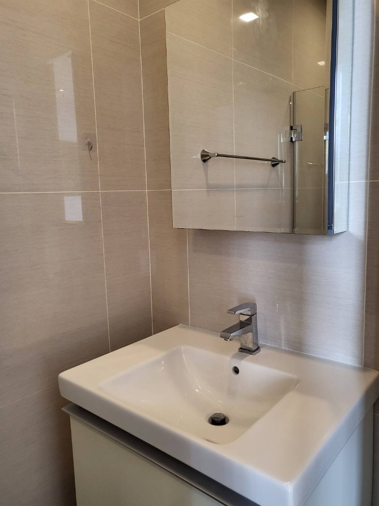 ให้เช่าคอนโดสุขุมวิท อโศก ทองหล่อ : ✅ให้เช่าคอนโด Park24, Park Origin Phrom Phong, ใกล้ BTS พร้อมพงษ์ Studio room.🔥ฟรี Wi-Fi🔥ห้องตกแต่งสวยเฟอร์นิเจอร์ครบ พร้อมเข้าอยู่ ✅