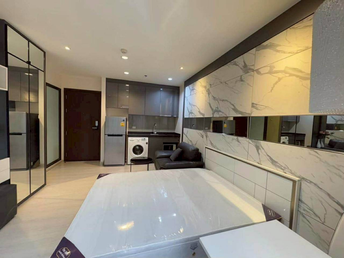 ให้เช่าคอนโด : 🍀ให้เช่าคอนโด Rhythm Asoke 1 ใกล้ MRT พระราม9 และAPL มักกะสัน ขนาด 22.5ตรม. เฟอร์ครบ ชั้นสูง วิวสวย มีเครื่องซักผ้า เพียง 14000-