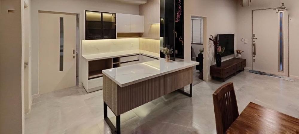 ให้เช่าบ้านลาดกระบัง สุวรรณภูมิ : 🚩⭐🍀ให้เช่า บ้านมัณฑนา บางนา-วงแหวน(บ้านไม้สัก) บ้านสวยติดห้างใหญ่ ใกล้สนามบิน พร้อมอยู่🛫ตกแต่งด้วยเฟอร์นิเจอร์ไม้สักโมเดิร์น ที่ยังคงความงดงามเหนือกาลเวลา✅