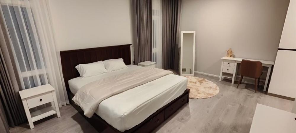 ให้เช่าบ้านลาดกระบัง สุวรรณภูมิ : 🚩⭐🍀ให้เช่า บ้านมัณฑนา บางนา-วงแหวน(บ้านไม้สัก) บ้านสวยติดห้างใหญ่ ใกล้สนามบิน พร้อมอยู่🛫ตกแต่งด้วยเฟอร์นิเจอร์ไม้สักโมเดิร์น ที่ยังคงความงดงามเหนือกาลเวลา✅