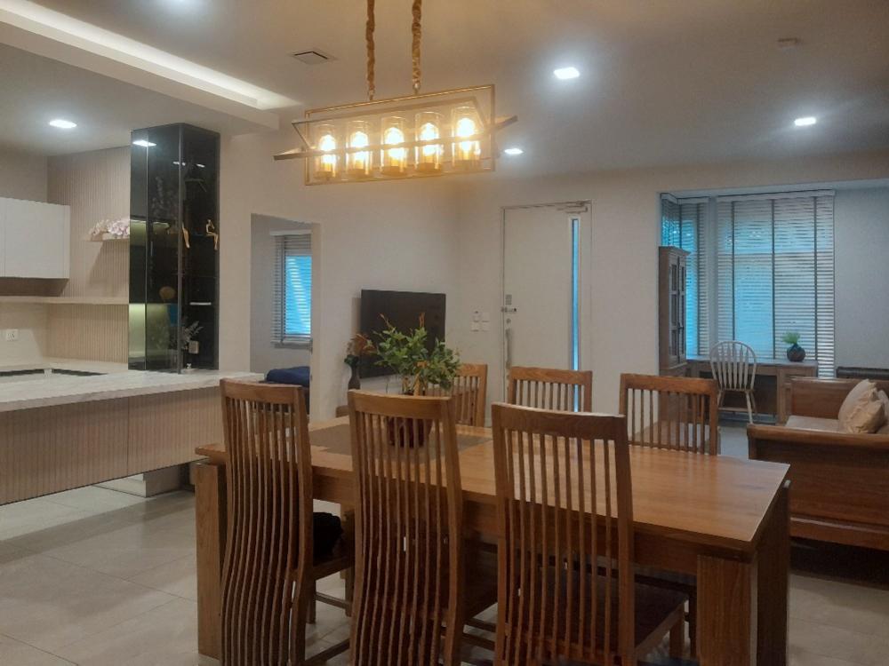 ให้เช่าบ้านลาดกระบัง สุวรรณภูมิ : 🚩⭐🍀ให้เช่า บ้านมัณฑนา บางนา-วงแหวน(บ้านไม้สัก) บ้านสวยติดห้างใหญ่ ใกล้สนามบิน พร้อมอยู่🛫ตกแต่งด้วยเฟอร์นิเจอร์ไม้สักโมเดิร์น ที่ยังคงความงดงามเหนือกาลเวลา✅