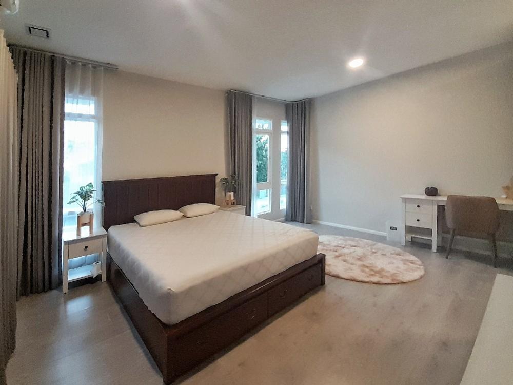 ให้เช่าบ้านลาดกระบัง สุวรรณภูมิ : 🚩⭐🍀ให้เช่า บ้านมัณฑนา บางนา-วงแหวน(บ้านไม้สัก) บ้านสวยติดห้างใหญ่ ใกล้สนามบิน พร้อมอยู่🛫ตกแต่งด้วยเฟอร์นิเจอร์ไม้สักโมเดิร์น ที่ยังคงความงดงามเหนือกาลเวลา✅