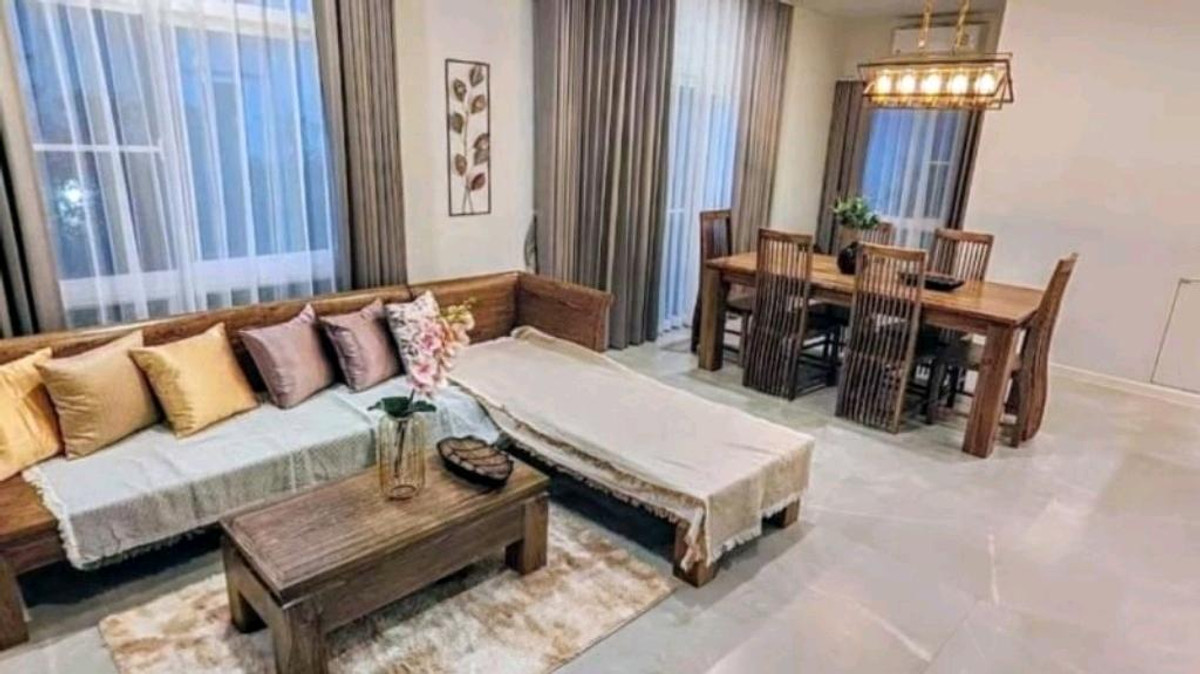 ให้เช่าบ้านลาดกระบัง สุวรรณภูมิ : 🚩⭐🍀ให้เช่า บ้านมัณฑนา บางนา-วงแหวน(บ้านไม้สัก) บ้านสวยติดห้างใหญ่ ใกล้สนามบิน พร้อมอยู่🛫ตกแต่งด้วยเฟอร์นิเจอร์ไม้สักโมเดิร์น ที่ยังคงความงดงามเหนือกาลเวลา✅