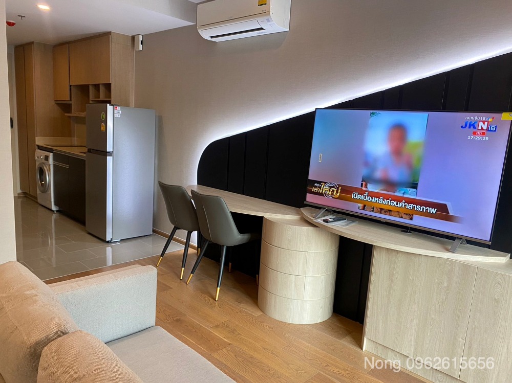 ให้เช่าคอนโดราชเทวี พญาไท : Q Chidlom Condo for RENT ให้เช่า คิว ชิดลม 1bed 45 Sq,m Call 096-2615656  ห้องกว้าง 45 ตรม. 1 นอน 1 น้ำ เฟอร์ครบ พร้อมอยู่    Location : Asoke - Phetburi - Chidlom  Rental Price : 28,000 Baht/Month  Condominium near MRT,