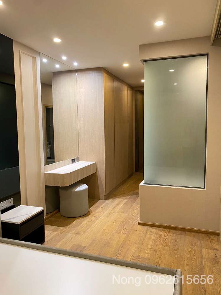 ให้เช่าคอนโดราชเทวี พญาไท : Q Chidlom Condo for RENT ให้เช่า คิว ชิดลม 1bed 45 Sq,m Call 096-2615656  ห้องกว้าง 45 ตรม. 1 นอน 1 น้ำ เฟอร์ครบ พร้อมอยู่    Location : Asoke - Phetburi - Chidlom  Rental Price : 28,000 Baht/Month  Condominium near MRT,