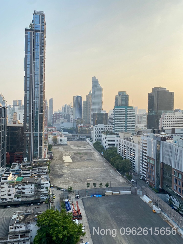 ให้เช่าคอนโดราชเทวี พญาไท : Q Chidlom Condo for RENT ให้เช่า คิว ชิดลม 1bed 45 Sq,m Call 096-2615656  ห้องกว้าง 45 ตรม. 1 นอน 1 น้ำ เฟอร์ครบ พร้อมอยู่    Location : Asoke - Phetburi - Chidlom  Rental Price : 28,000 Baht/Month  Condominium near MRT,