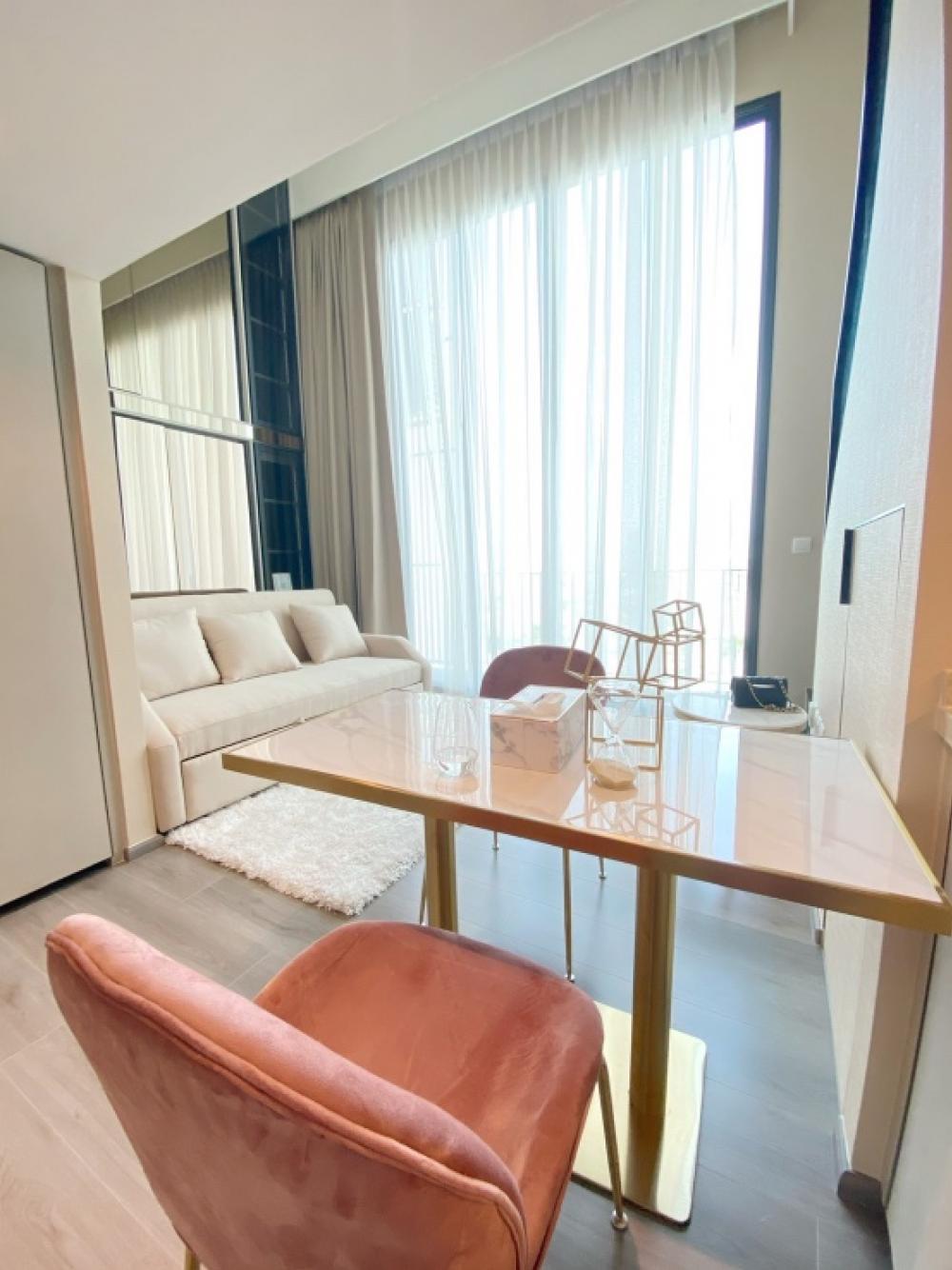 For RentCondoSapankwai,Jatujak : ❤️❤️ For rent The Reserve Phahol-Pradipat* High-rise condominium 25 floors Interested line/tel 0859114585 ❤️❤️* Private 250 units only* Ari-Sapankwai area* 1 bedroom duplex (4.4m floor to ceiling height)* 19th floor* 29.24 sqm + 10 sqm* Unblocked viewsFur