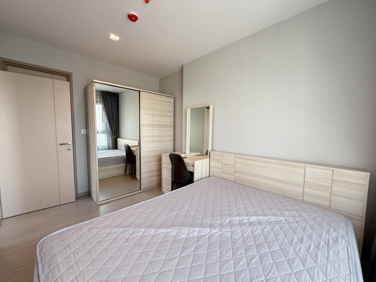 For RentCondoThaphra, Talat Phlu, Wutthakat : 👑Life Sathorn Sierra👑Special Type Room✨FREE WIFI, 3 air conditioners, beautiful view, high floor ✅ have video in the room