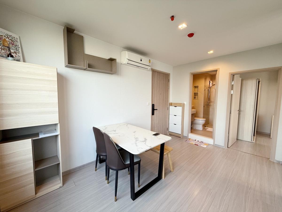 For RentCondoThaphra, Talat Phlu, Wutthakat : 👑Life Sathorn Sierra👑Special Type Room✨FREE WIFI, 3 air conditioners, beautiful view, high floor ✅ have video in the room