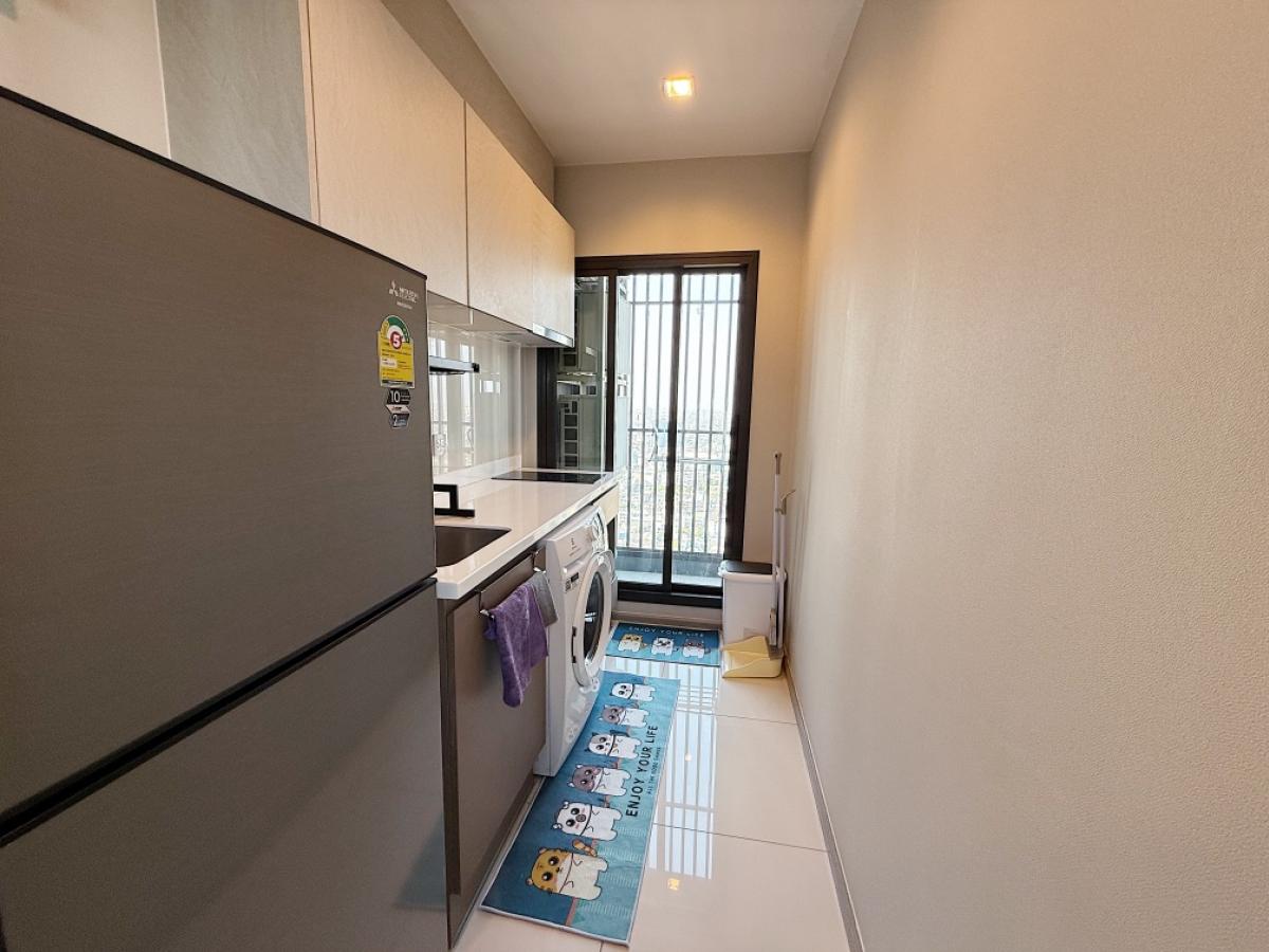 For RentCondoThaphra, Talat Phlu, Wutthakat : 👑Life Sathorn Sierra👑Special Type Room✨FREE WIFI, 3 air conditioners, beautiful view, high floor ✅ have video in the room