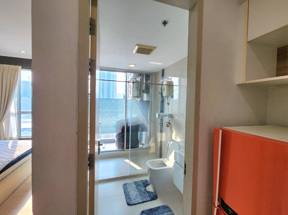 ให้เช่าคอนโดรัตนาธิเบศร์ สนามบินน้ำ พระนั่งเกล้า : **ห้องว่างครับผม แบบ 1 นอน คอนโดสไตล์โรงแรม ห้องโปร่งกว้าง น่าอยู่สุดๆ ** ให้เช่า The Hotel คอนโด ติดMRTบางกระสอ เส้นรัตนาธิเบศร์ มีเครื่องซักผ้า!!