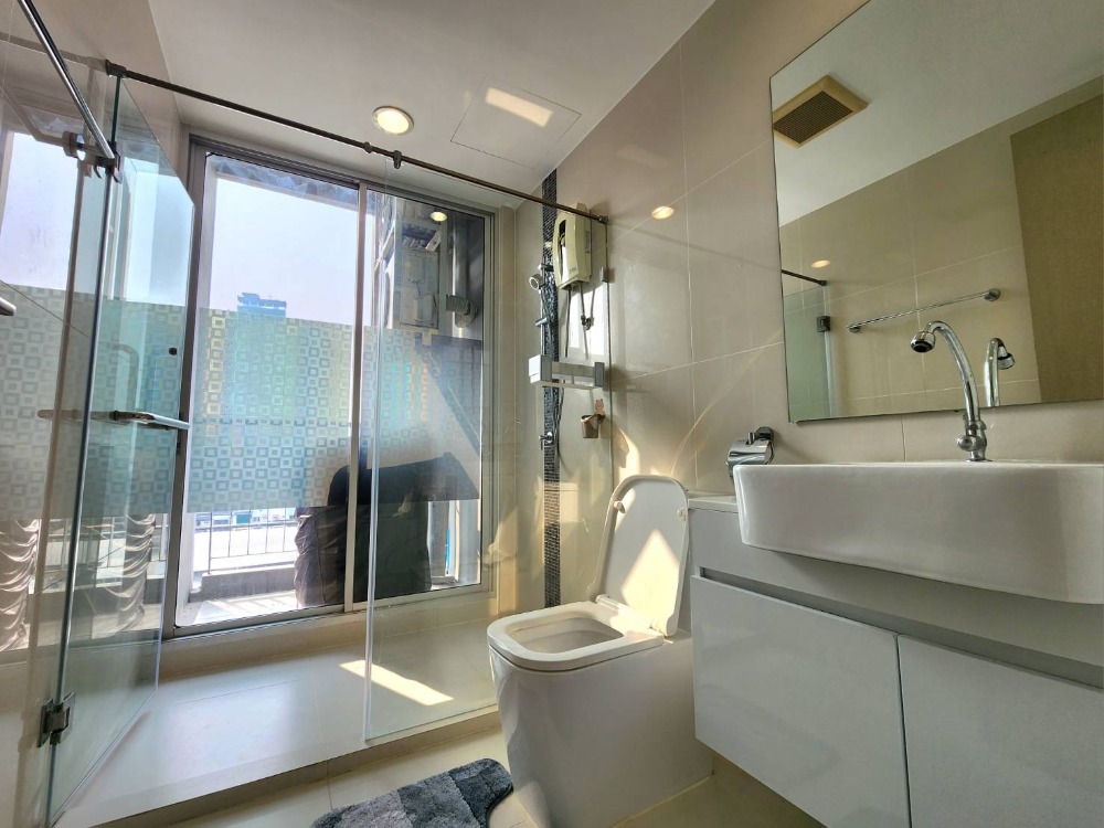 ให้เช่าคอนโดรัตนาธิเบศร์ สนามบินน้ำ พระนั่งเกล้า : **ห้องว่างครับผม แบบ 1 นอน คอนโดสไตล์โรงแรม ห้องโปร่งกว้าง น่าอยู่สุดๆ ** ให้เช่า The Hotel คอนโด ติดMRTบางกระสอ เส้นรัตนาธิเบศร์ มีเครื่องซักผ้า!!