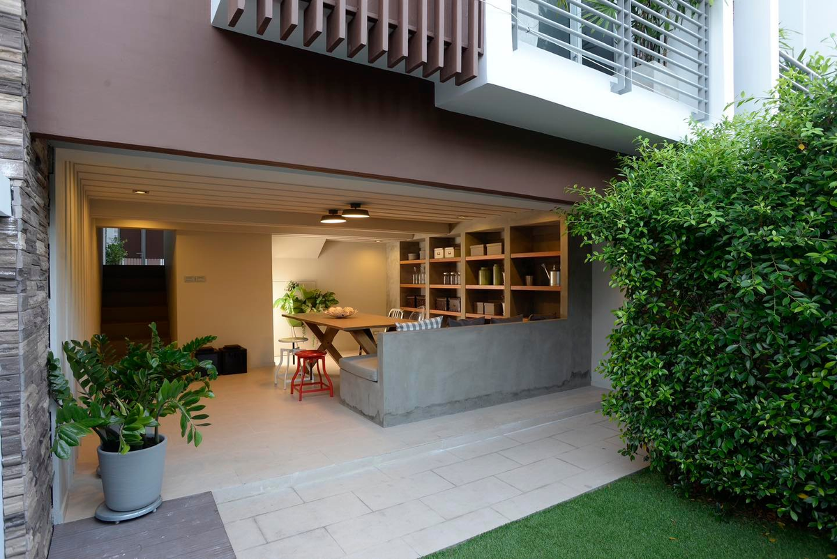 For SaleTownhomeRama3 (Riverside),Satupadit : LUXX VILLE Sathu Pradit 12 Luxury Townhome, 4.5  story , good location