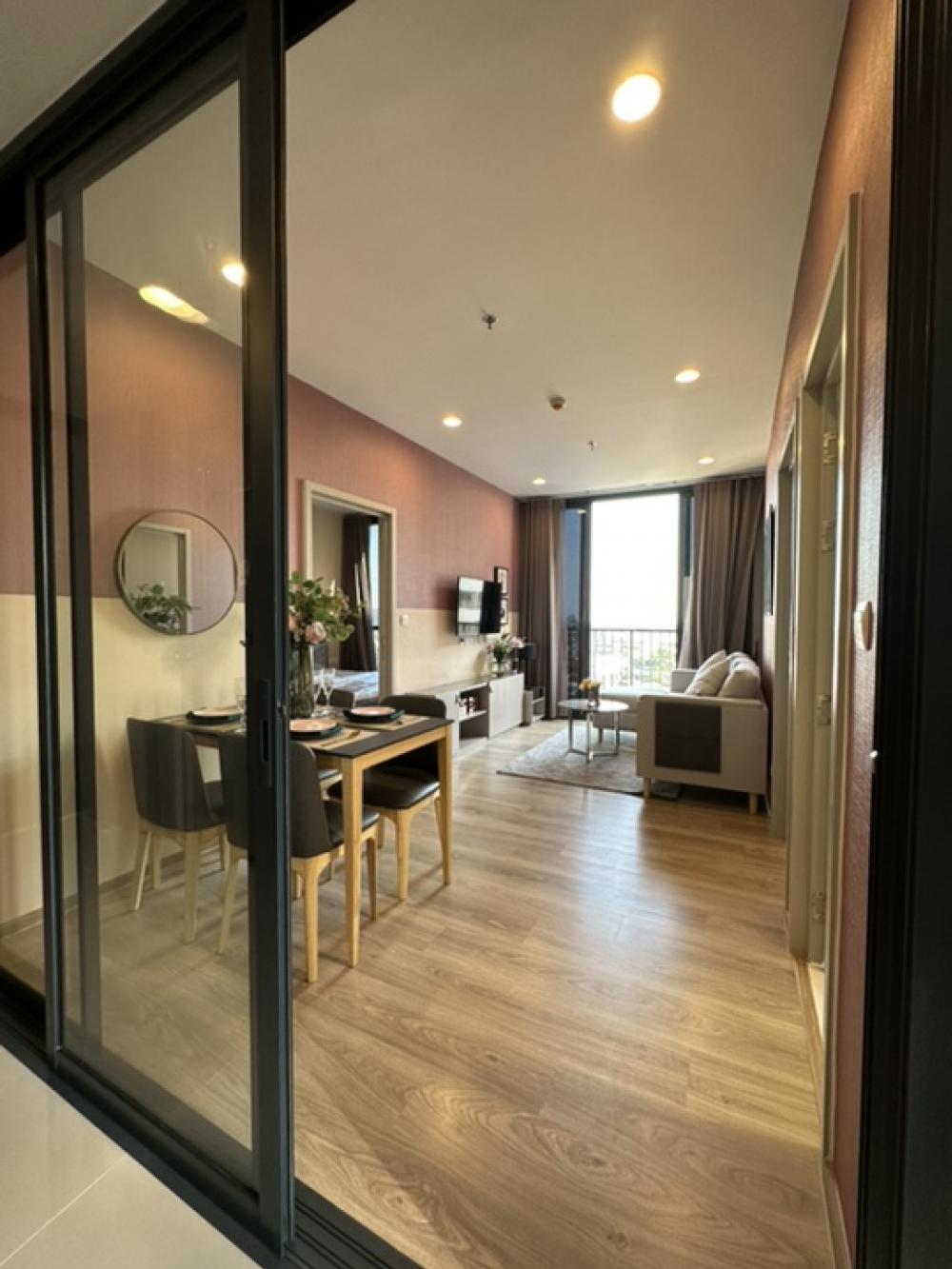 For SaleCondoSukhumvit, Asoke, Thonglor : 🔥Oka Hoaus🔥 Condo Oka Hoaus, 2 bedrooms, 2 bathrooms, 49 sq m, 19th floor, corner room, fully furnished, luxury condo, just completed.