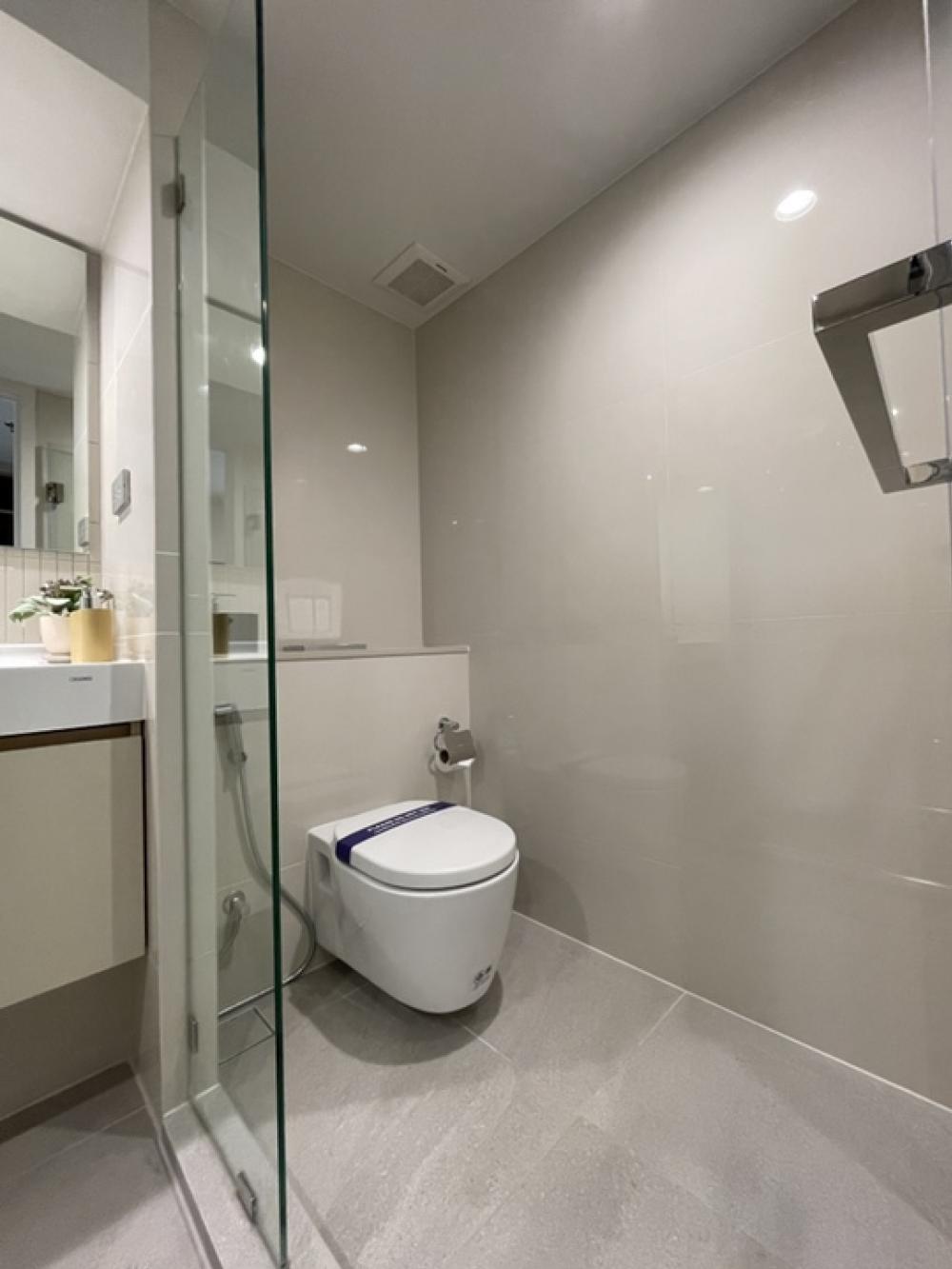 ขายคอนโดสยาม จุฬา สามย่าน : ขายคอนโด CULTURE จุฬา ขนาด 57 ตร.ม. 2 ห้องนอน 1 ห้องน้ำ ทำเลใจกลางสถานศึกษาชั้นนำ ใกล้รถไฟฟ้า 2 สาย 290 ม. ถึง BTS ศาลาแดง 350 ม. ถึง MRT สามย่าน สิ่งอำนวยความสะดวกมีให้ครบครัน