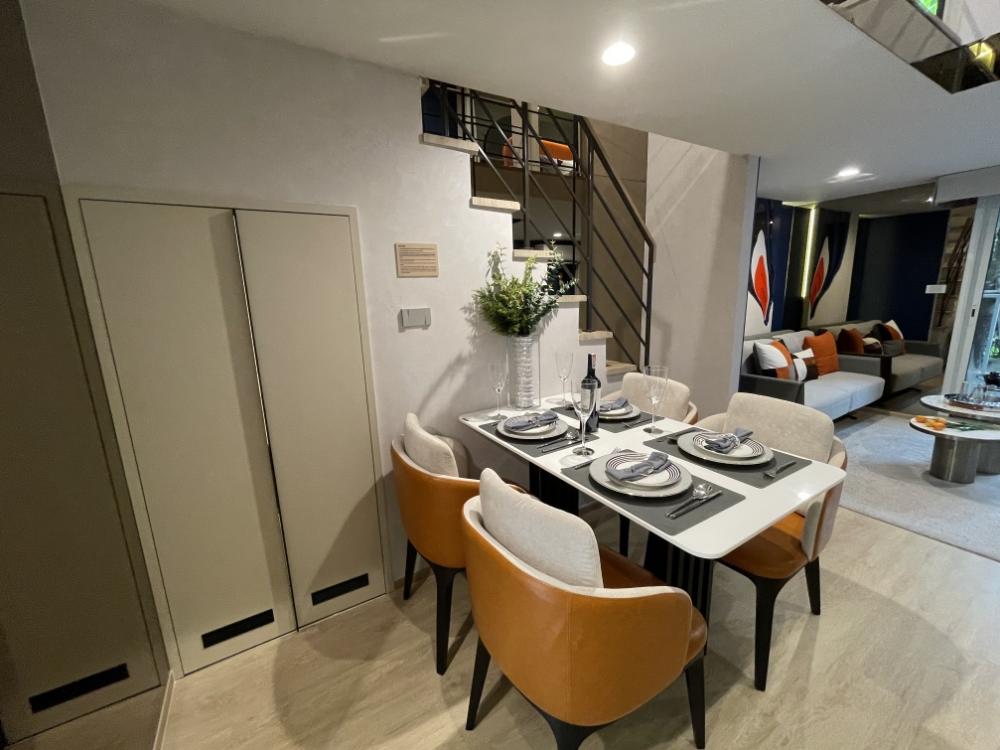 ขายคอนโดสยาม จุฬา สามย่าน : ขายคอนโด CULTURE จุฬา ขนาด 57 ตร.ม. 2 ห้องนอน 1 ห้องน้ำ ทำเลใจกลางสถานศึกษาชั้นนำ ใกล้รถไฟฟ้า 2 สาย 290 ม. ถึง BTS ศาลาแดง 350 ม. ถึง MRT สามย่าน สิ่งอำนวยความสะดวกมีให้ครบครัน