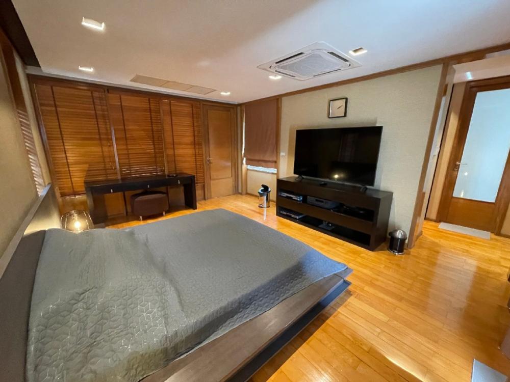 ให้เช่าบ้านรัชดา ห้วยขวาง : 🍒ให้เช่าบ้านเดี่ยว โนเบิล ทาวน์อินทาวน์ ใจกลางเมือง ห้วยขวาง เหม๋งจ๋าย ทำเลดีมาก บ้านใหม่ เฟอร์ครบ