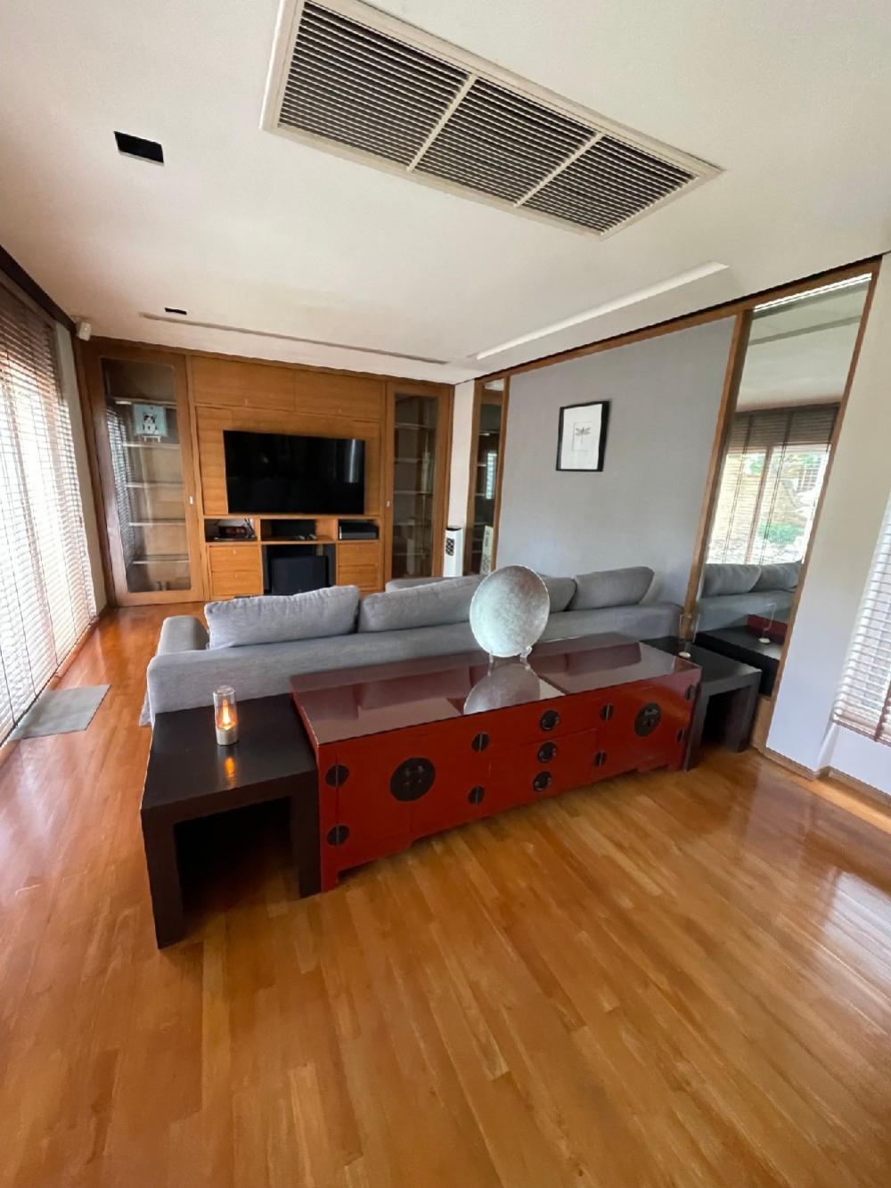 ให้เช่าบ้านรัชดา ห้วยขวาง : 🍒ให้เช่าบ้านเดี่ยว โนเบิล ทาวน์อินทาวน์ ใจกลางเมือง ห้วยขวาง เหม๋งจ๋าย ทำเลดีมาก บ้านใหม่ เฟอร์ครบ