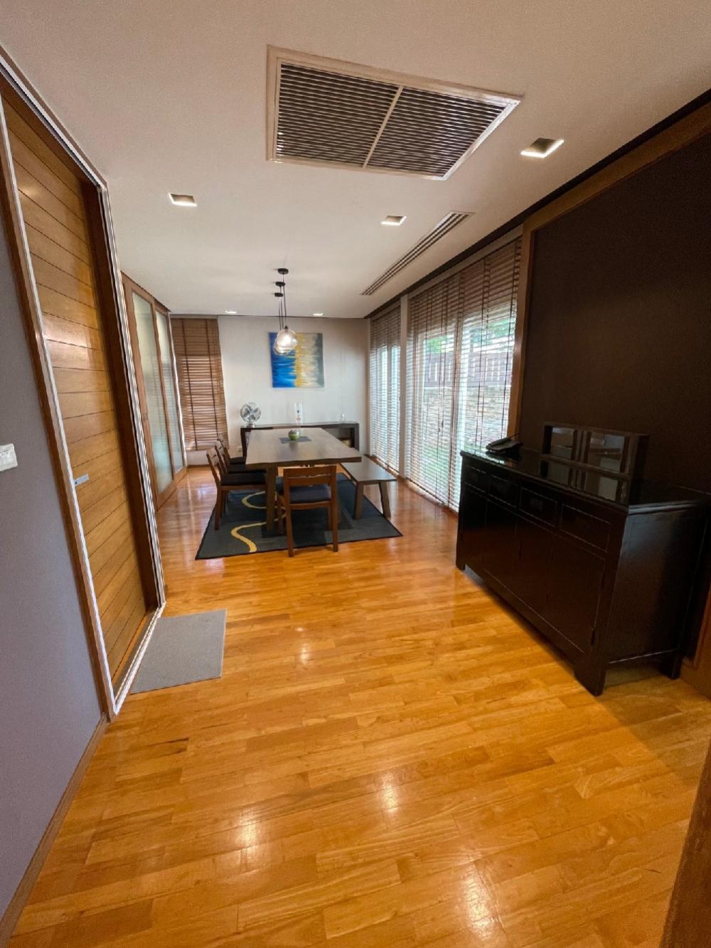 ให้เช่าบ้านรัชดา ห้วยขวาง : 🍒ให้เช่าบ้านเดี่ยว โนเบิล ทาวน์อินทาวน์ ใจกลางเมือง ห้วยขวาง เหม๋งจ๋าย ทำเลดีมาก บ้านใหม่ เฟอร์ครบ