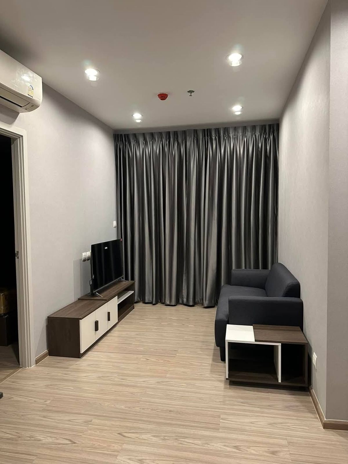 For RentCondoRamkhamhaeng, Hua Mak : 🔐#PT2303_115🔐𝐚𝐯𝐚𝐢𝐥𝐚𝐛𝐥𝐞. 𝐅𝐨𝐫 𝐑𝐞𝐧𝐭 ( 26 𝐬𝐪𝐦. 𝟏𝐛𝐞𝐝, 𝟏𝐛𝐚𝐭𝐡 ) 𝐂𝐨𝐧𝐝𝐨 𝐓𝐡 𝐞 𝐓𝐫𝐞𝐞 𝐇𝐮𝐚 𝐌𝐚𝐤 𝐈𝐧𝐭𝐞𝐫𝐜𝐡𝐚𝐧𝐠𝐞