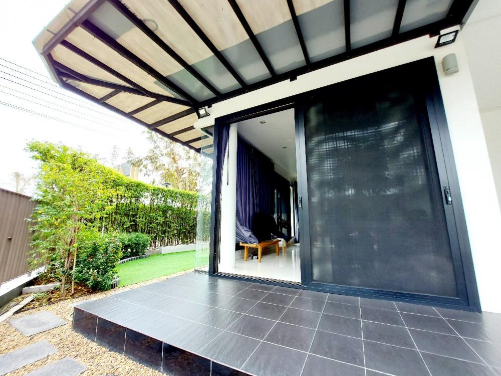 For SaleHousePathum Thani,Rangsit, Thammasat : House for sale AQ Shadi Phahon Yothin-Rangsit, beautiful twin house, corner house, 5 minutes to Thammasat University, teak furniture, security screens throughout the house, 42 sq m.