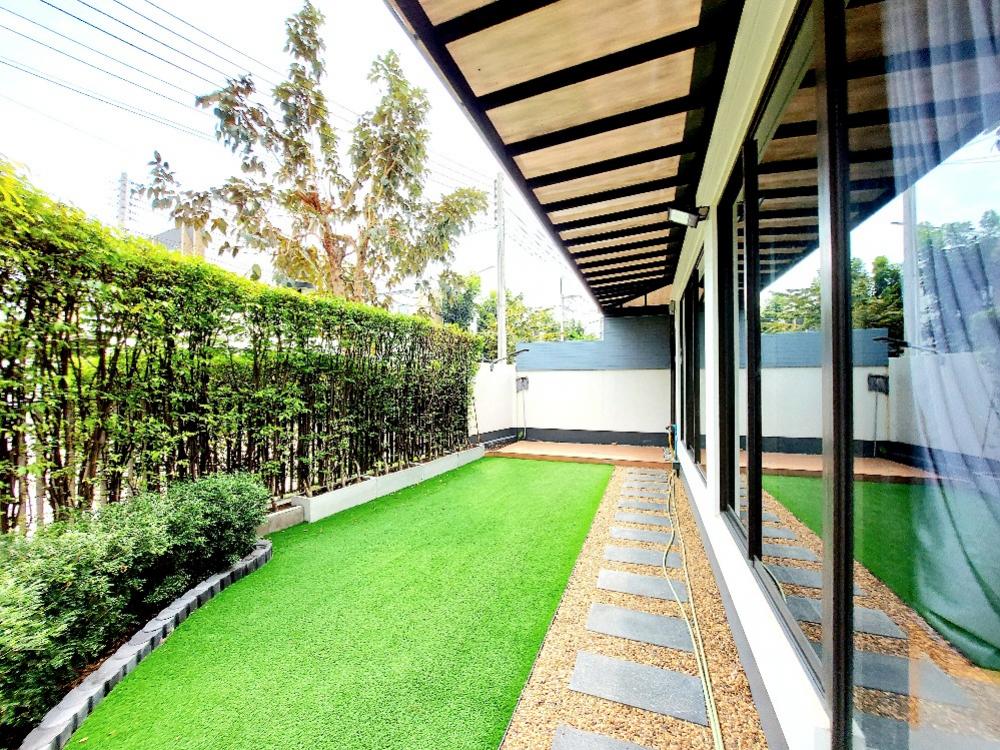 For SaleHousePathum Thani,Rangsit, Thammasat : House for sale AQ Shadi Phahon Yothin-Rangsit, beautiful twin house, corner house, 5 minutes to Thammasat University, teak furniture, security screens throughout the house, 42 sq m.