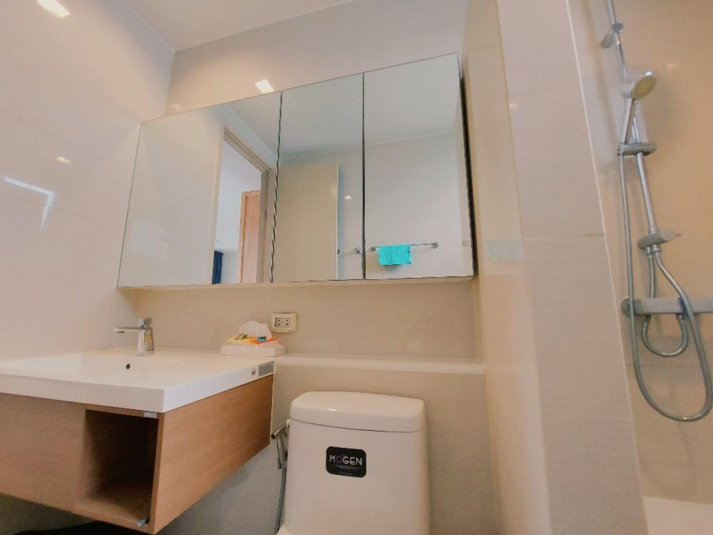 For SaleHousePathum Thani,Rangsit, Thammasat : House for sale AQ Shadi Phahon Yothin-Rangsit, beautiful twin house, corner house, 5 minutes to Thammasat University, teak furniture, security screens throughout the house, 42 sq m.