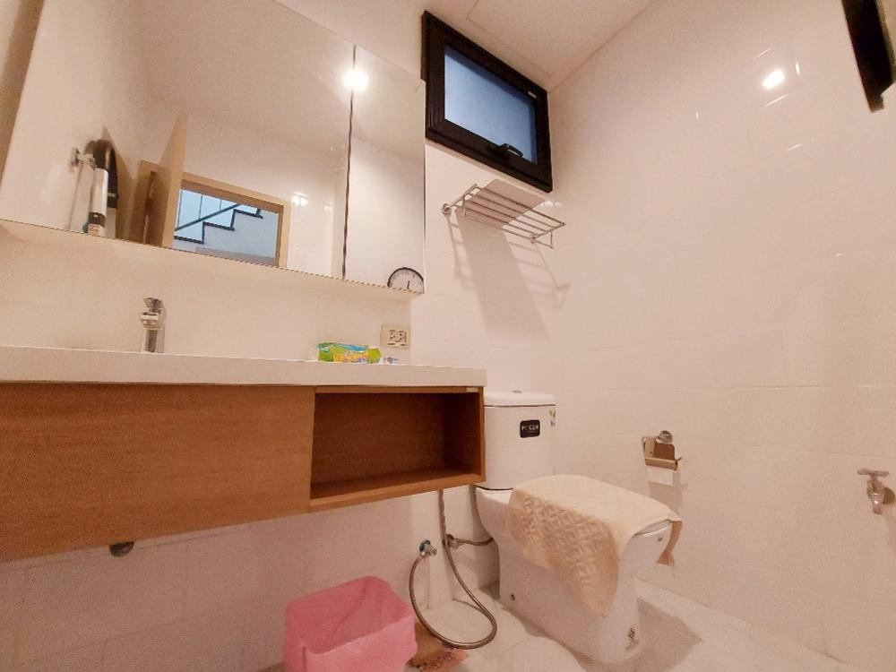 For SaleHousePathum Thani,Rangsit, Thammasat : House for sale AQ Shadi Phahon Yothin-Rangsit, beautiful twin house, corner house, 5 minutes to Thammasat University, teak furniture, security screens throughout the house, 42 sq m.