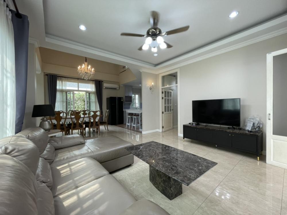 For RentHouseBangna, Bearing, Lasalle : Single house for rent, Fantasia Villa 4,Near little walk 5 bedrooms