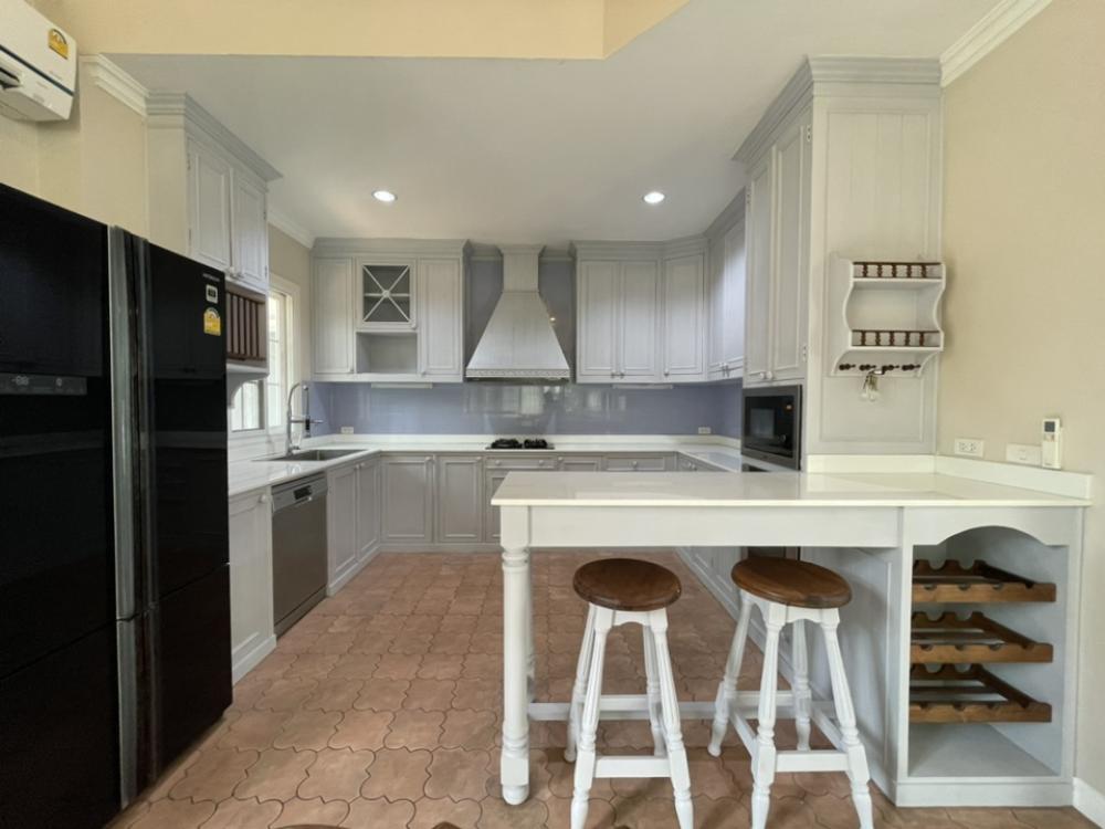 For RentHouseBangna, Bearing, Lasalle : Single house for rent, Fantasia Villa 4,Near little walk 5 bedrooms