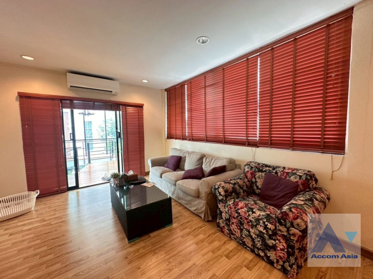 ให้เช่าบ้านสุขุมวิท อโศก ทองหล่อ : 🔼 AccomA🔽 2 Bedrooms House for Rent in Sukhumvit, Bangkok near BTS Thong Lo (AA43887)