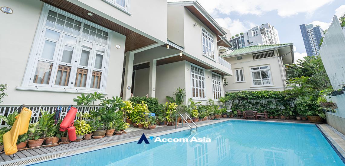 ให้เช่าบ้านสุขุมวิท อโศก ทองหล่อ : 🔼 AccomA🔽 3 Beds House for Rent in Sukhumvit, BTS Phrom Phong