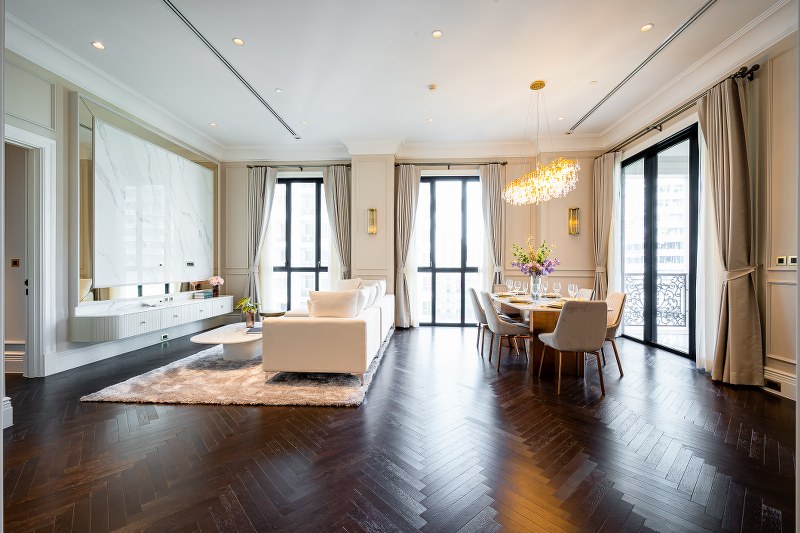 For SaleCondoWitthayu, Chidlom, Langsuan, Ploenchit : 🥂✨ Decorated and ready to move in 98 WIRELESS 2 Bedroom 132 Sq.M. Park View Inquiry / Urgent viewing appointment: 093-616-4456 (Sales Department)🥂✨