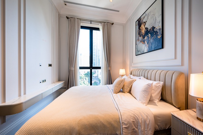 For SaleCondoWitthayu, Chidlom, Langsuan, Ploenchit : 🥂✨ Decorated and ready to move in 98 WIRELESS 2 Bedroom 132 Sq.M. Park View Inquiry / Urgent viewing appointment: 093-616-4456 (Sales Department)🥂✨