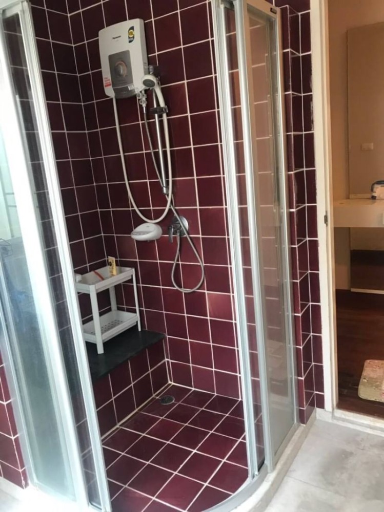 ให้เช่าบ้านรัตนาธิเบศร์ สนามบินน้ำ พระนั่งเกล้า : ให้เช่า บ้านเดี่ยว หมู่บ้านลัดดารมย์ ราชพฤกษ์-รัตนาธิเบศร์2 82 ตรว 5 นอน ใกล้ โลตัสนอร์ทราชพฤกษ์